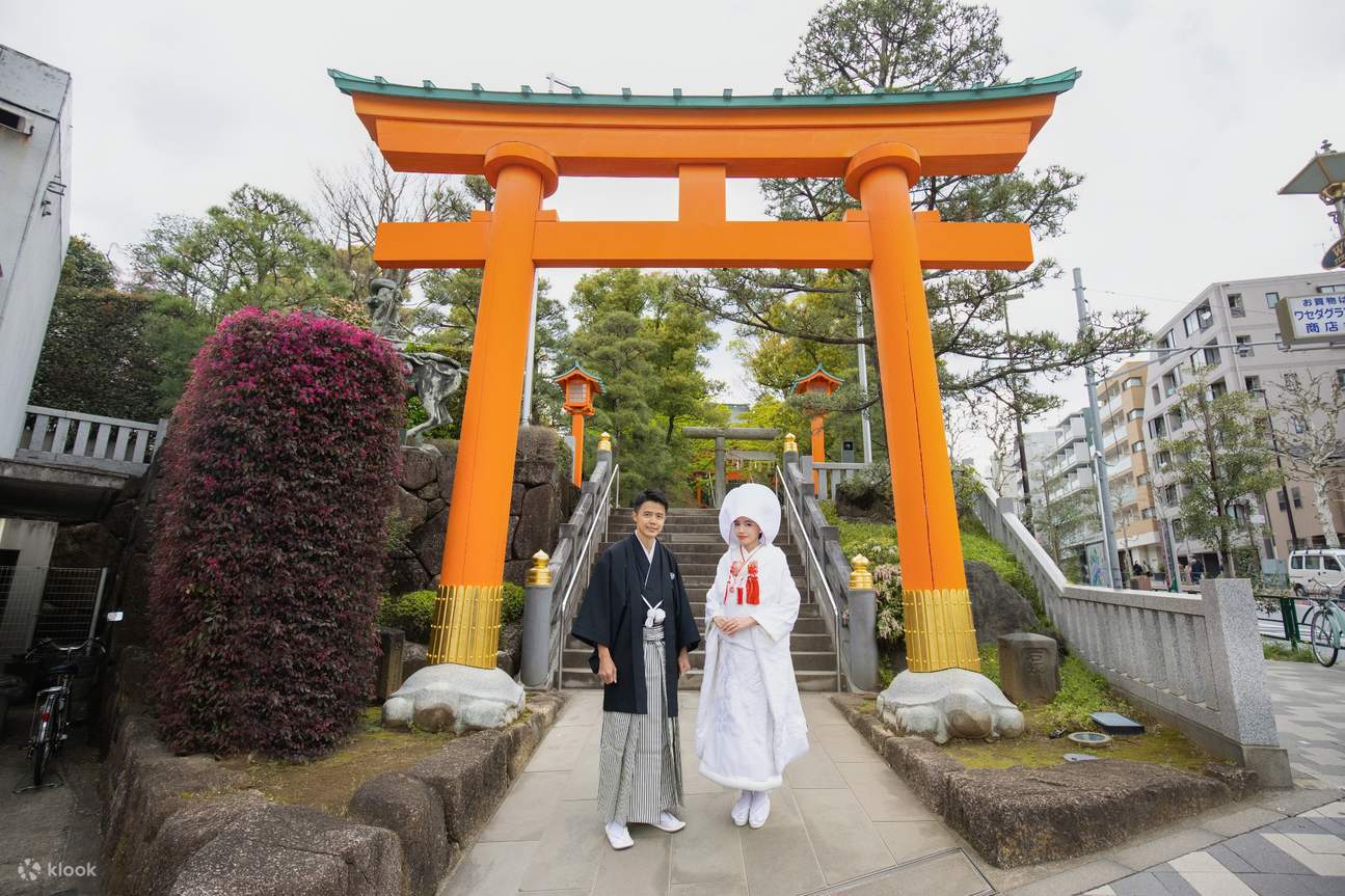 Tokyo: Lawatan Foto Perkahwinan dengan 3 Lokasi & Penggayaan Profesional